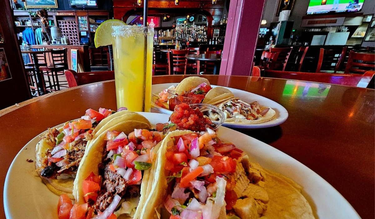 tacos at mac's place